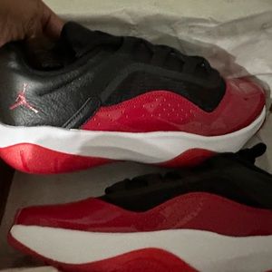 BrandNew Jordan 11 CMFT LOW